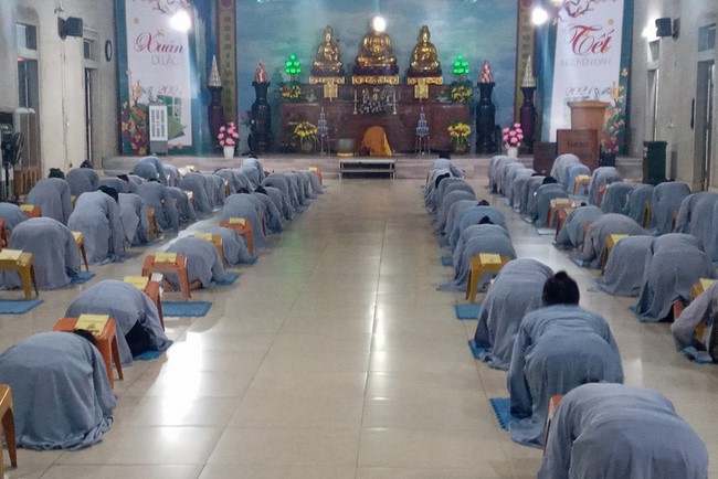 The 12th retreat “Practice as the Buddha's Teachings” at Dong Cao Pagoda